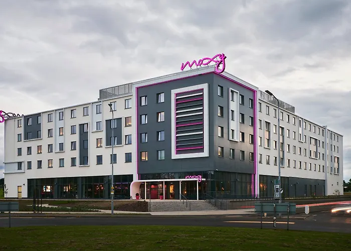 Moxy Edinburgh Airport